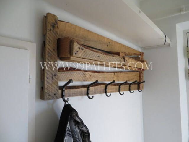 DIY Pallet Wood Coat Rack Tutorial | 99 Pallets