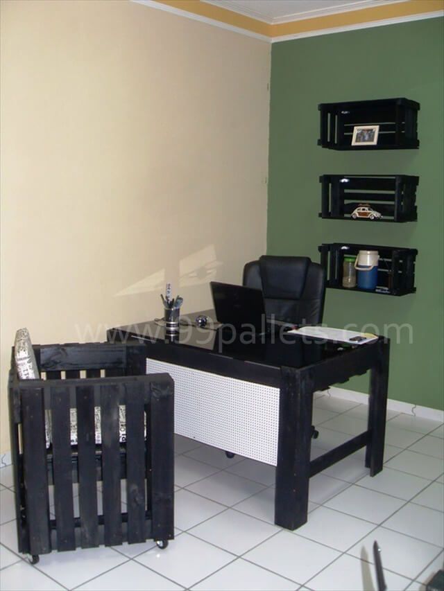 DIY Pallet Office Furniture | 99 Pallets