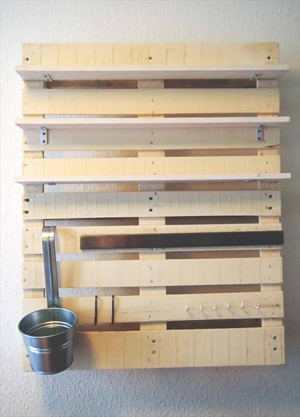 DIY Pallet Kitchen Shelf Tutorial | 99 Pallets