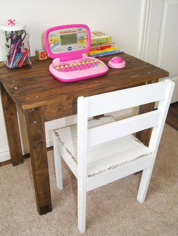 DIY Kids Pallet Table and Chair | 99 Pallets