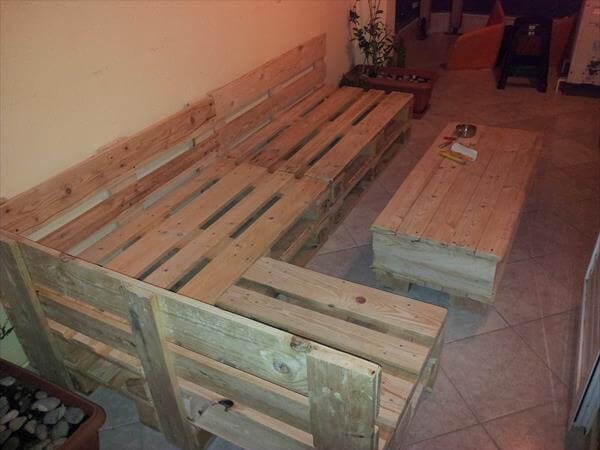 DIY Pallet Furniture Projects  99 Pallets