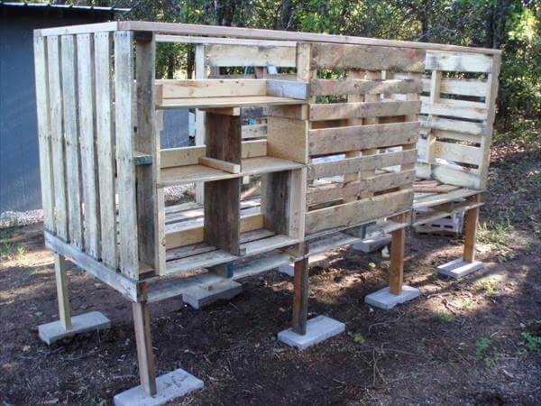 DIY Pallet Chicken Coop Tutorial | 99 Pallets