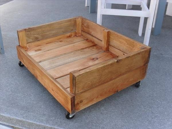 DIY Dog Bed from Pallet Wood | 99 Pallets