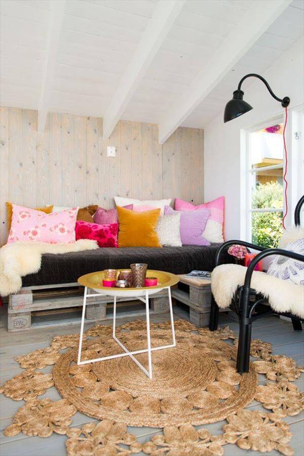 Indoor Pallet Sectional 30 diy pallet furniture projects | 99 pallets Indoor Pallet Sectional 30 diy pallet furniture projects | 99 pallets