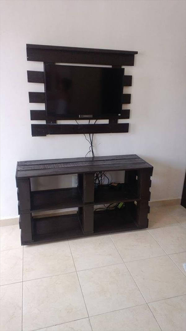 DIY Pallet Media Console and TV stand 99 Pallets