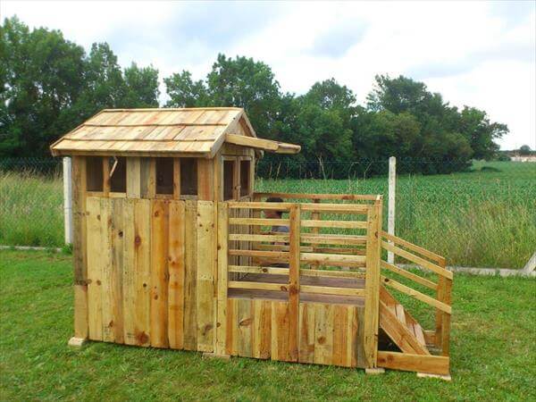 DIY Wooden Pallet Playhouse for Kids | 99 Pallets