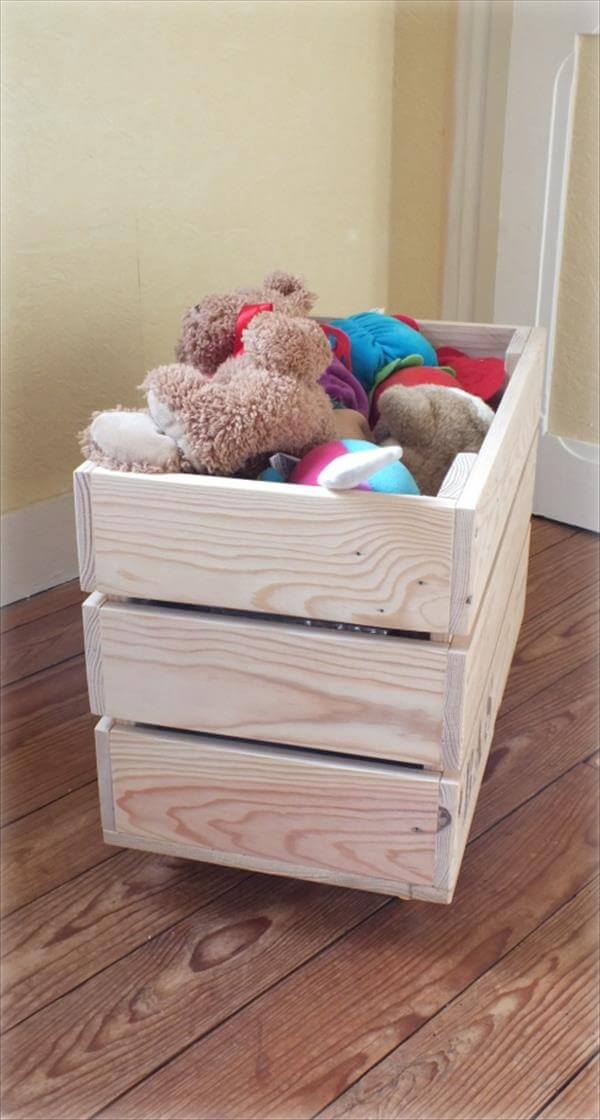 diy pallet toy storage