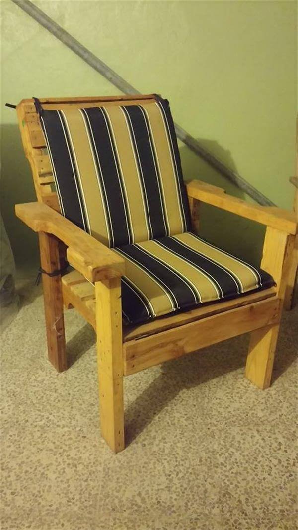 DIY Recycled Wooden Pallet Chair | 99 Pallets