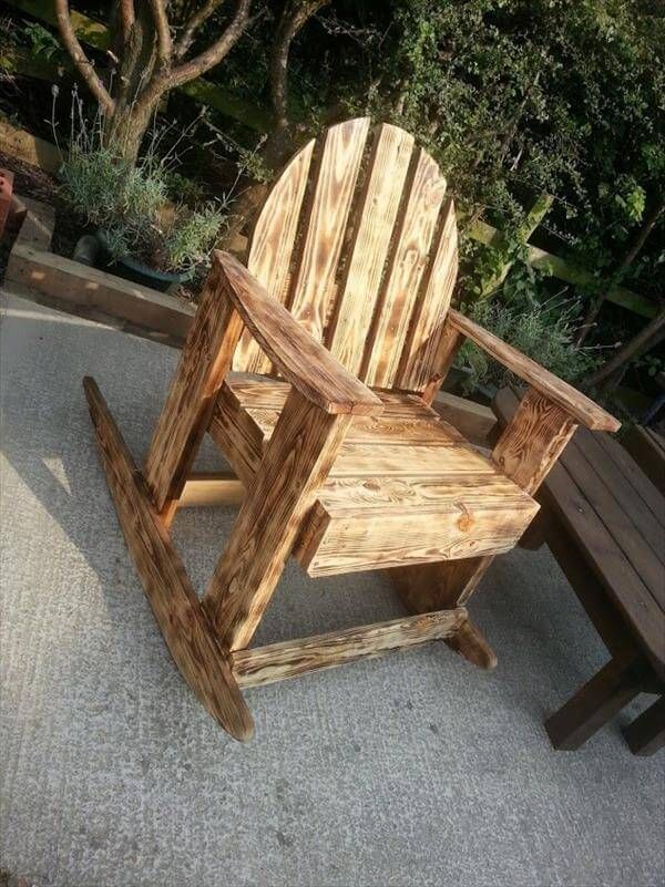 DIY Scorched Pallet Wood Rocking Chair | 99 Pallets