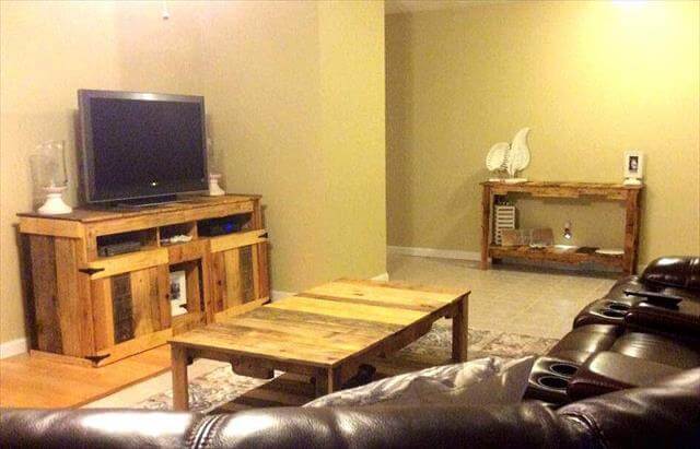 recycled pallet TV stand