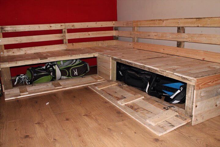  grand corner sitting plan has also been made of pallets completely