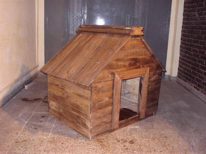 DIY Wood Pallet Dog House - Dog Living Style! | 99 Pallets