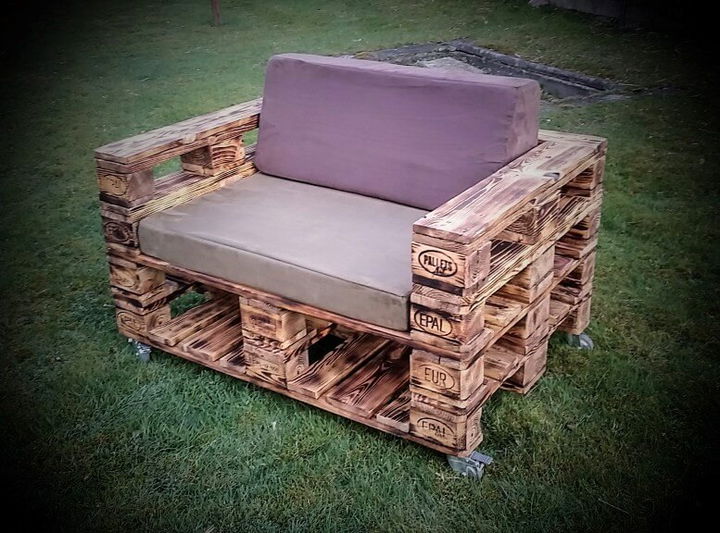 DIY Pallet Garden Furniture and Decor Stuff 99 Pallets