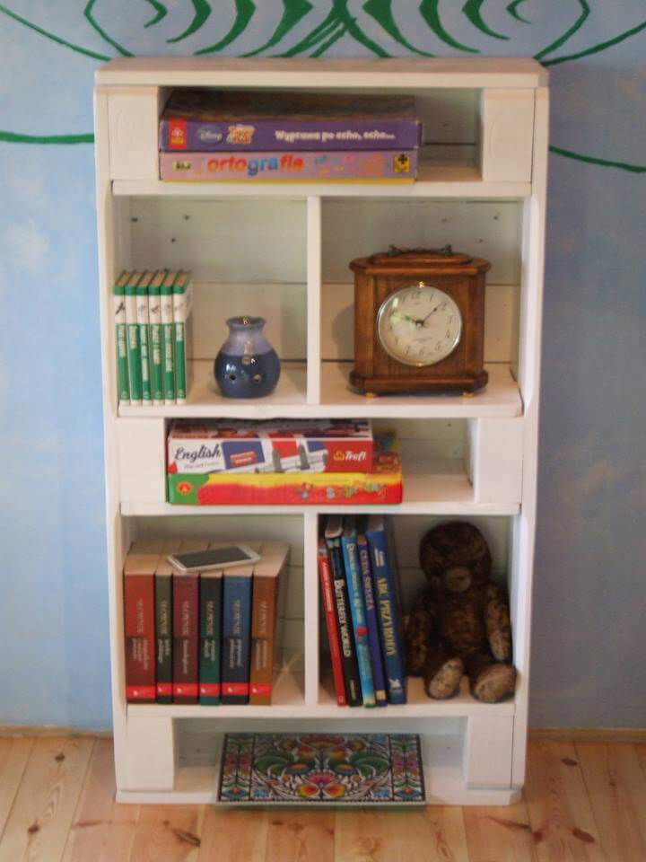 Creative Pallet Shelves 99 Pallets