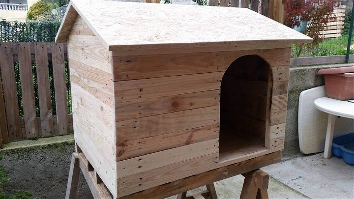Pallet Dog House to Give Your Dog more Comfort | 99 Pallets