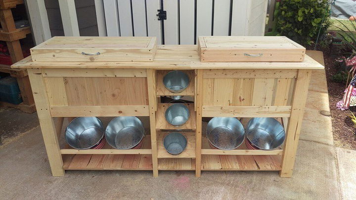 Outdoor Patio Ice Chest Designs Pallet Ice Chests With Bucket Rack 99 Pallets