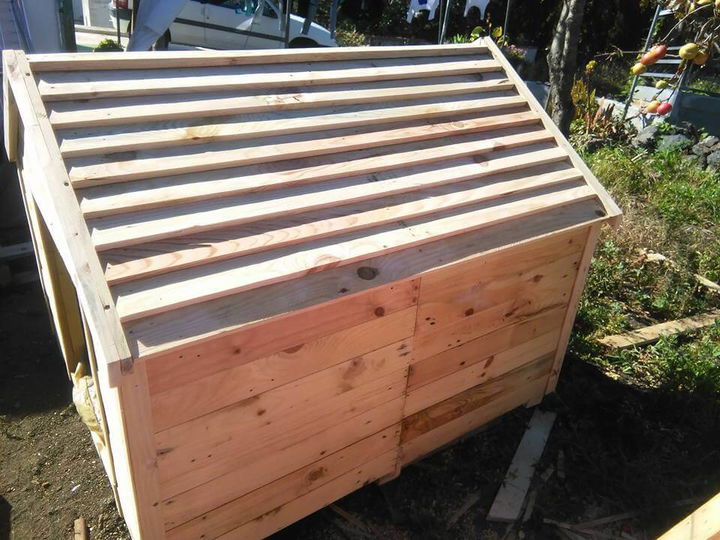 Pallets Wood Dog House 99 Pallets