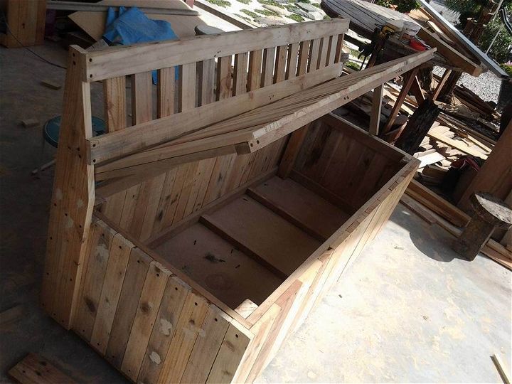 Diy Outdoor Storage Bench From Pallets