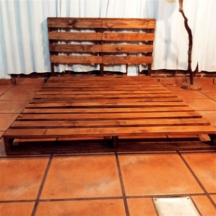 Wooden Pallet Platform Bed | 99 Pallets