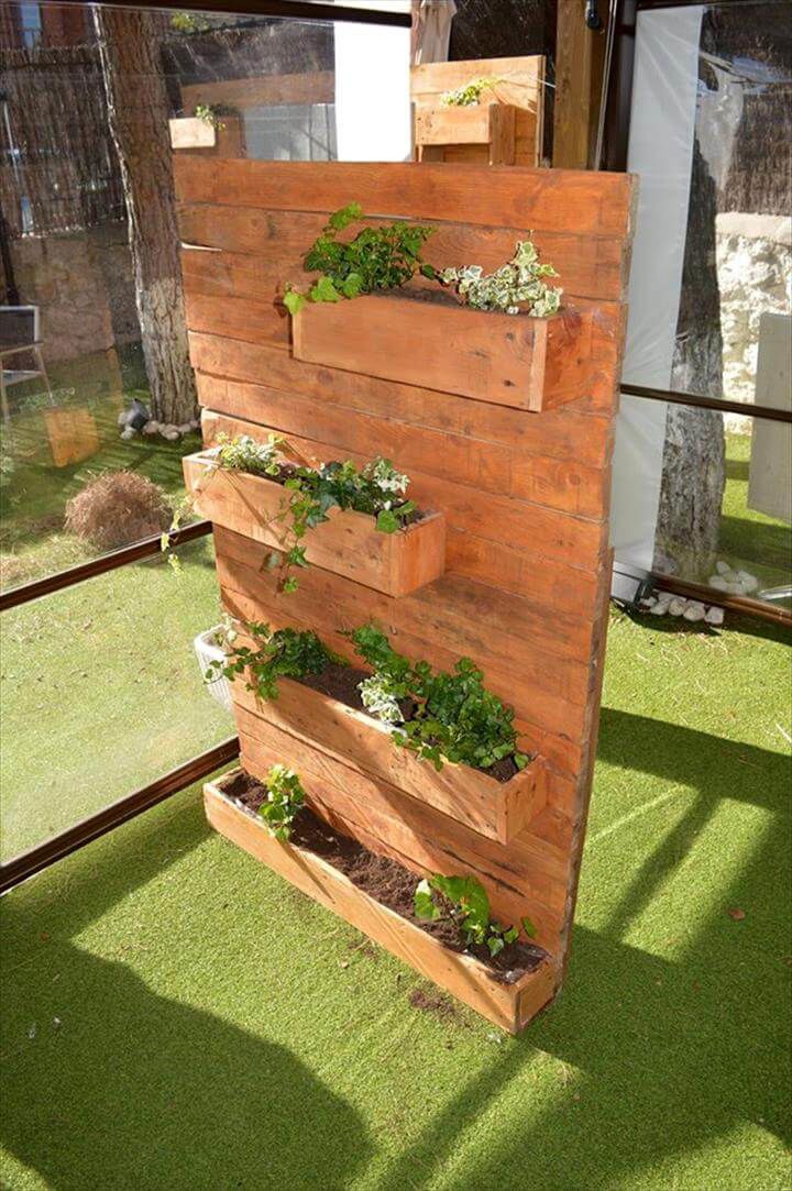 Pallet Vertical Planter | 99 Pallets