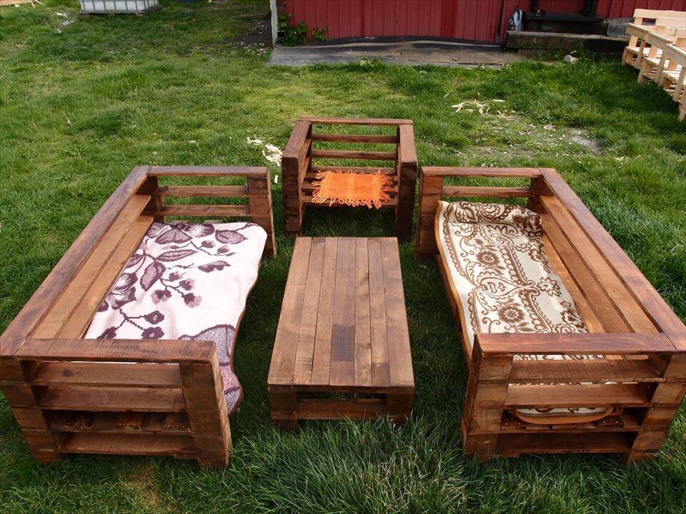 How To Make Outdoor Chairs Out Of Pallets At Owen Griver Blog