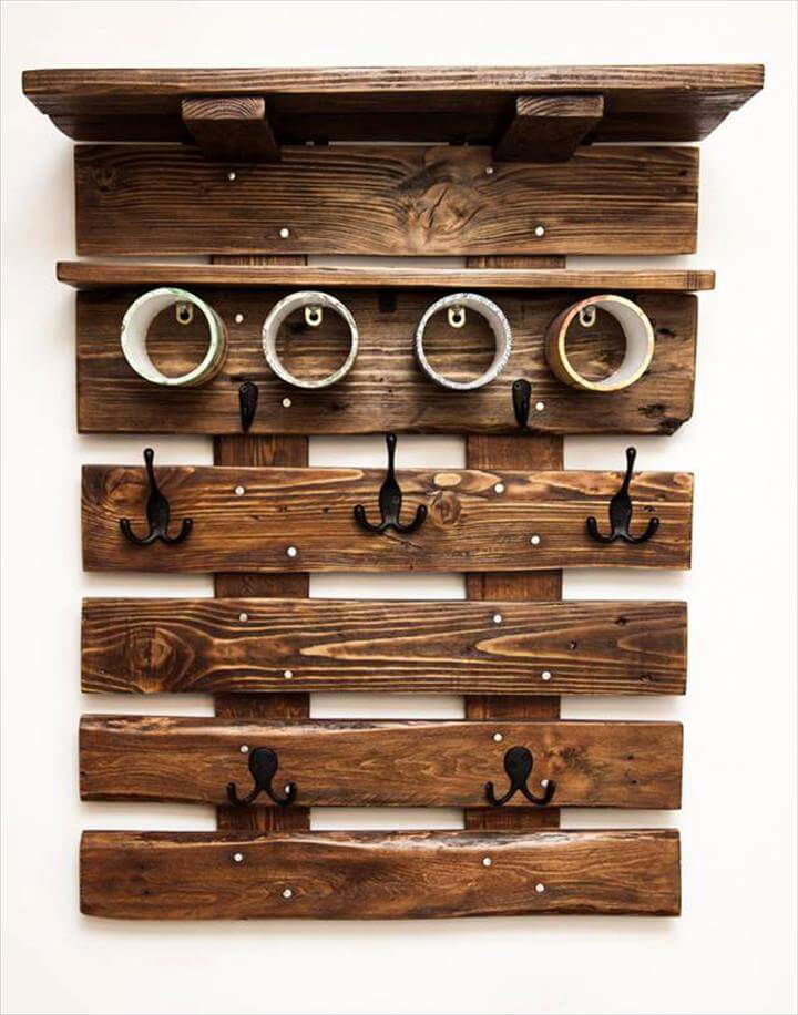Pallet Coat Rack / Wall Organizer 99 Pallets