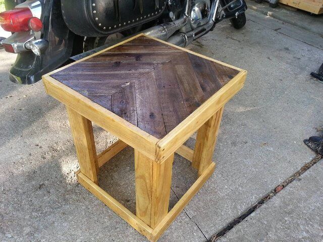 How to Make Pallet Wood Patio Table