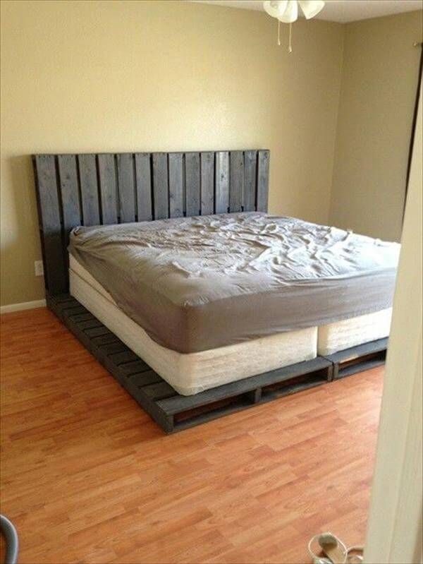 Diy 20 Pallet Bed Frame Ideas, How Many Pallets Do You Need To Make A Queen Size Bed Frame