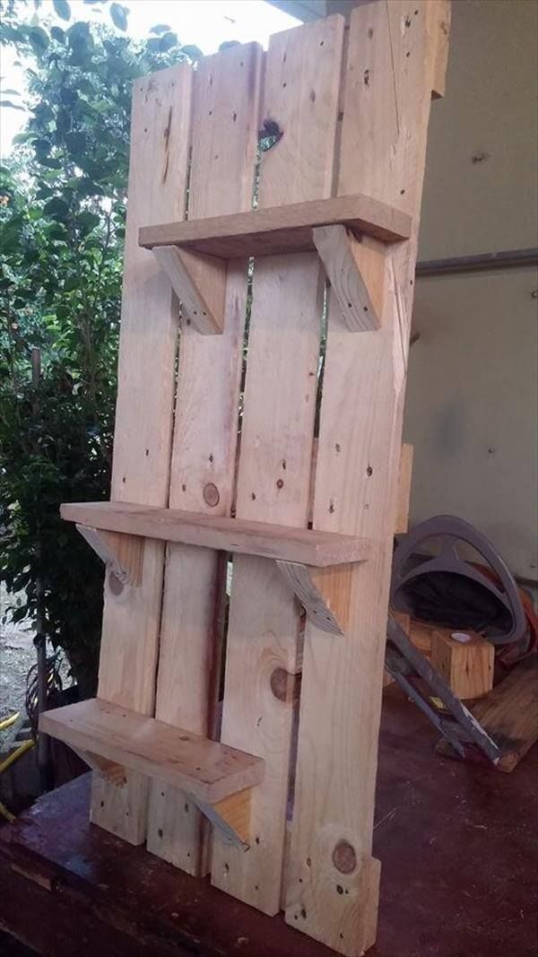 recycled pallet shelving