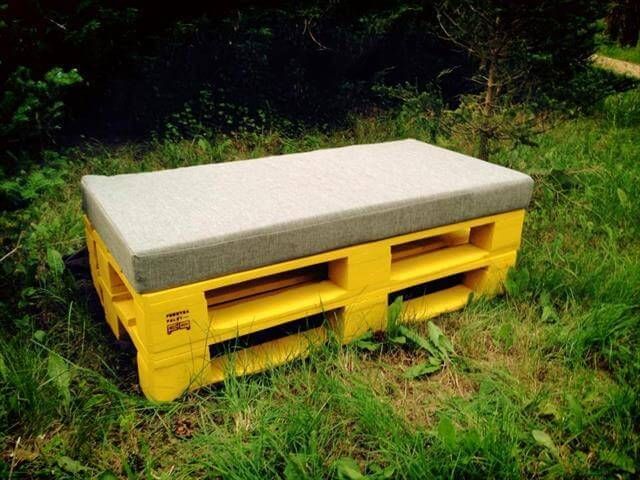 handmade pallet cushioned bench