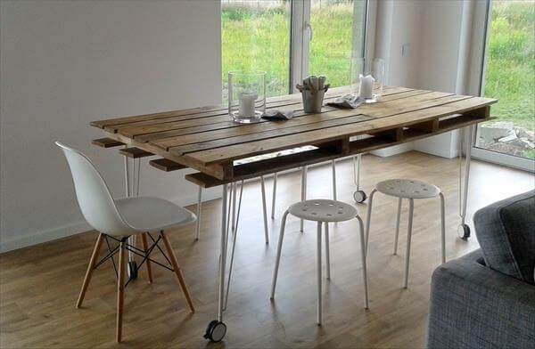 recycled pallet table with metal legs