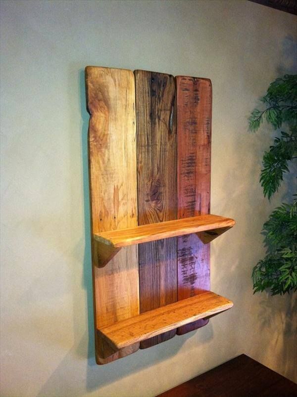 DIY Pallet Wall Hanging Picture Shelf