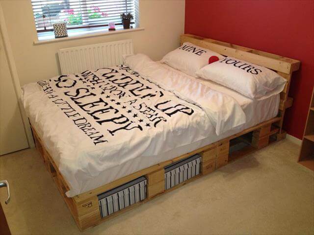 Beautiful DIY Pallet Bed | 99 Pallets