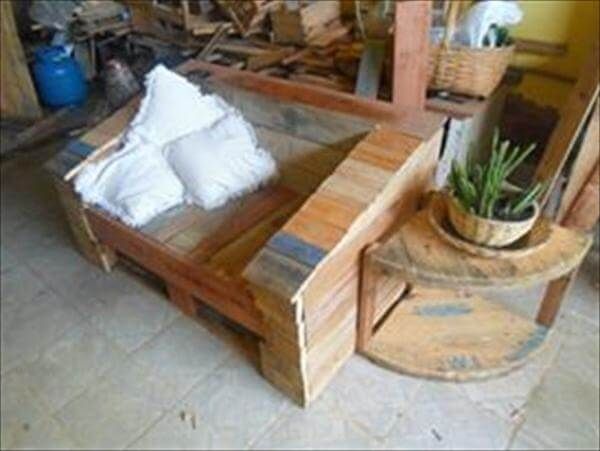 rustic yet modern pallet 2 seated sofa