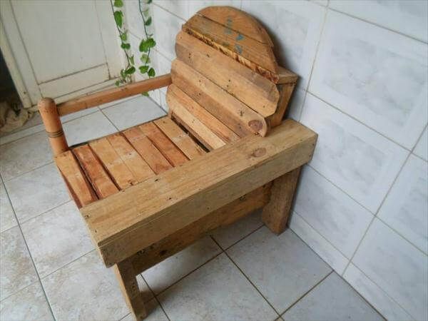 Diy Rustic Cable Spool And Pallet Chair