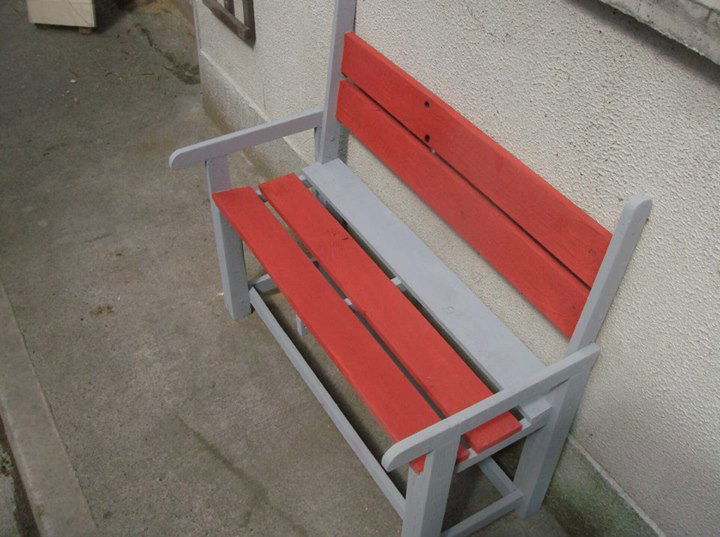 Pallet Colorful Outdoor Bench for Kids
