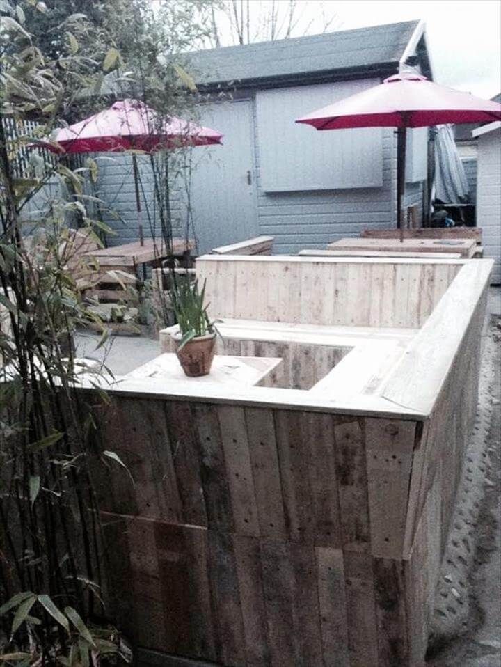 recycled pallet squared seating plan