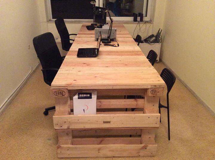 Wood Pallet Office Computer Desk