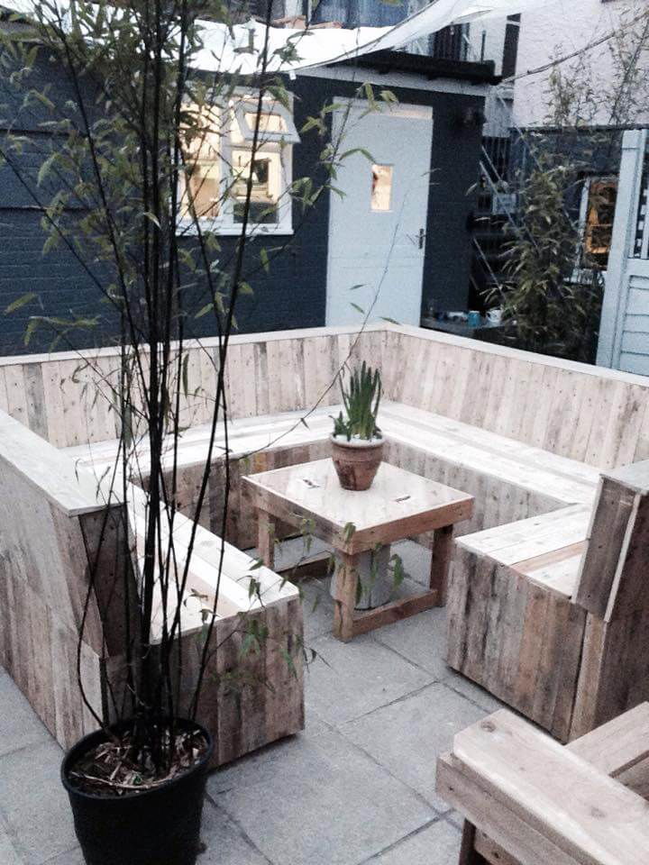 repurposed pallet c shape sitting cabin and unit