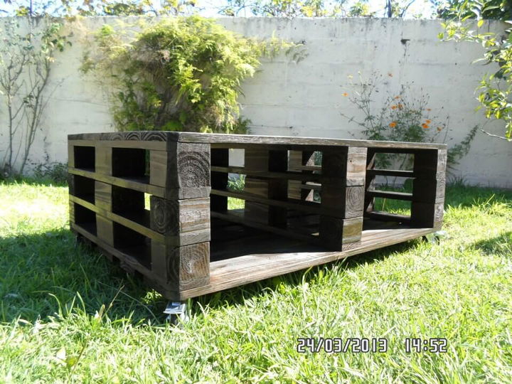 handcrafted pallet coffee table