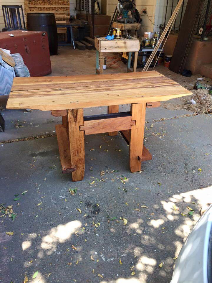recycled pallet coffee table