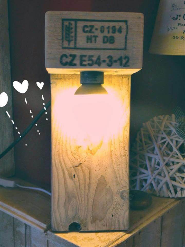 recycled pallet wall lamp