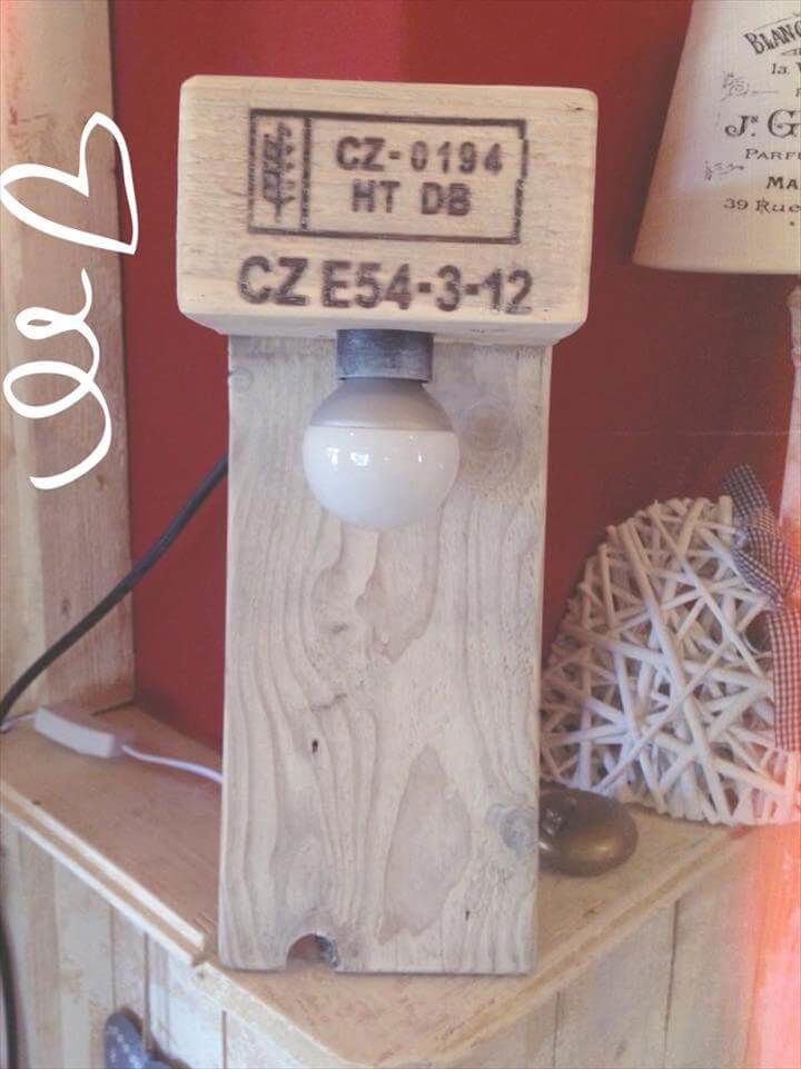 upcycled pallet wandlampe/wall lamp