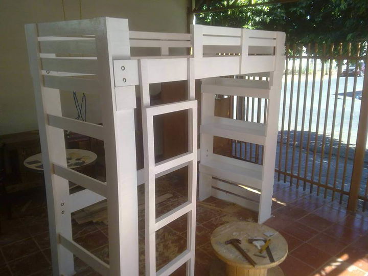 upcycled pallet white painted