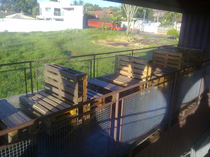 repurposed pallet sitting furniture plans