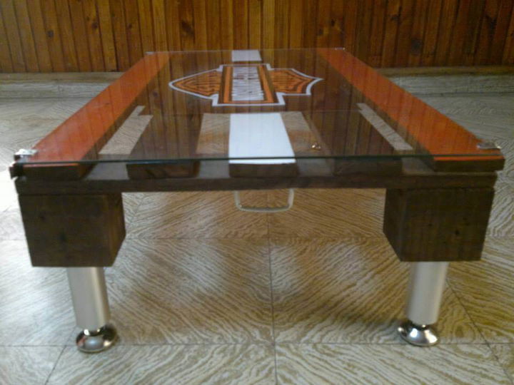 handmade wooden pallet coffee table