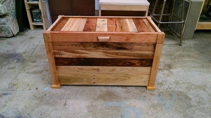 diy wooden pallet chest and coffee table
