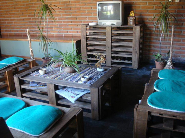 Reclaimed pallet t.v lounge furniture set