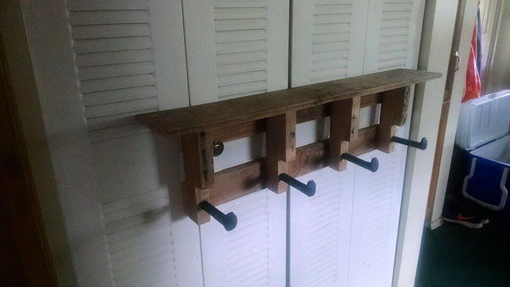 pallet coat rack