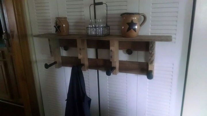 pallet wall mounted coat rack